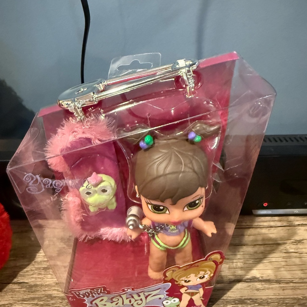 Baby BRATZ Babyz Mini Doll
Visit >
YASMIN - Picture 2 of 5